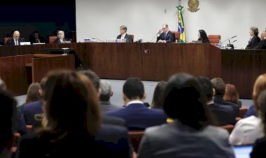Por unanimidade, STF torna réus Bolsonaro e outros 7 por trama golpista